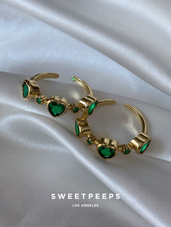 Queen Of Hearts Ring (Green)