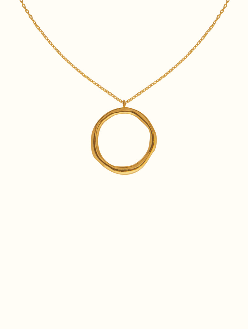 18k Hammered Circle Necklace