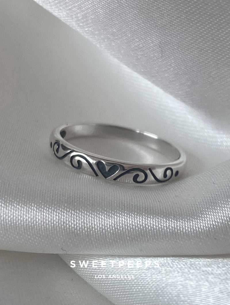 Sterling Silver Engraved Heart Ring