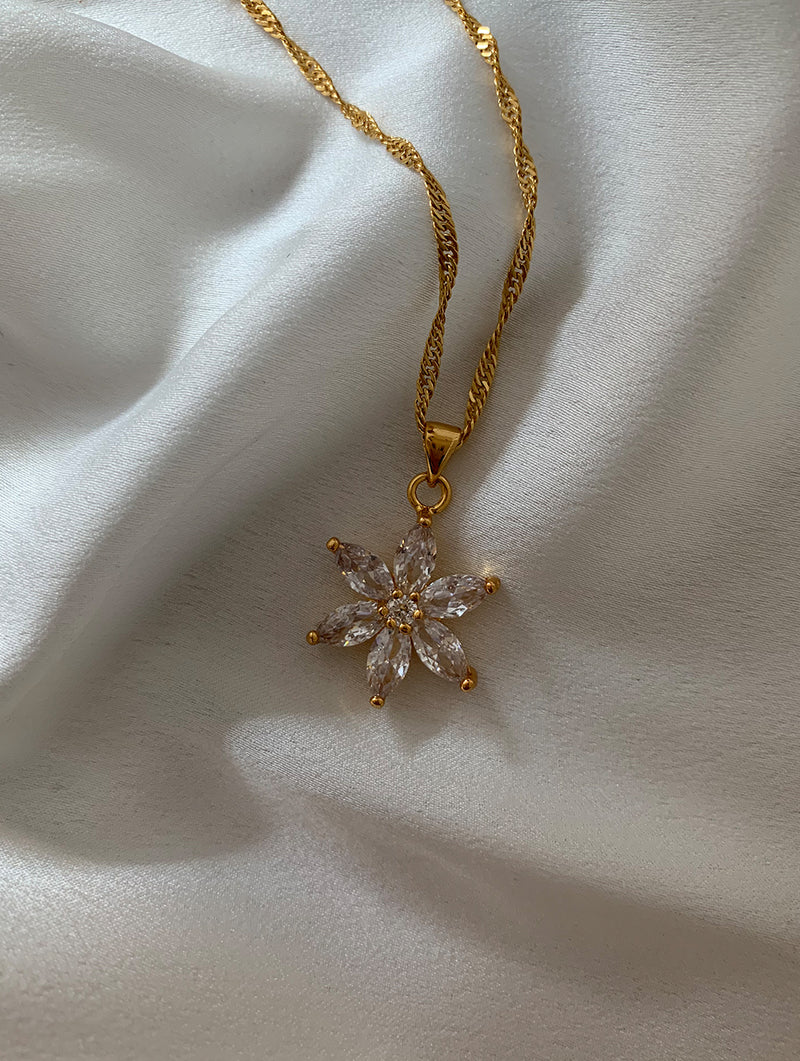 18K Gold Filled Flower Necklace
